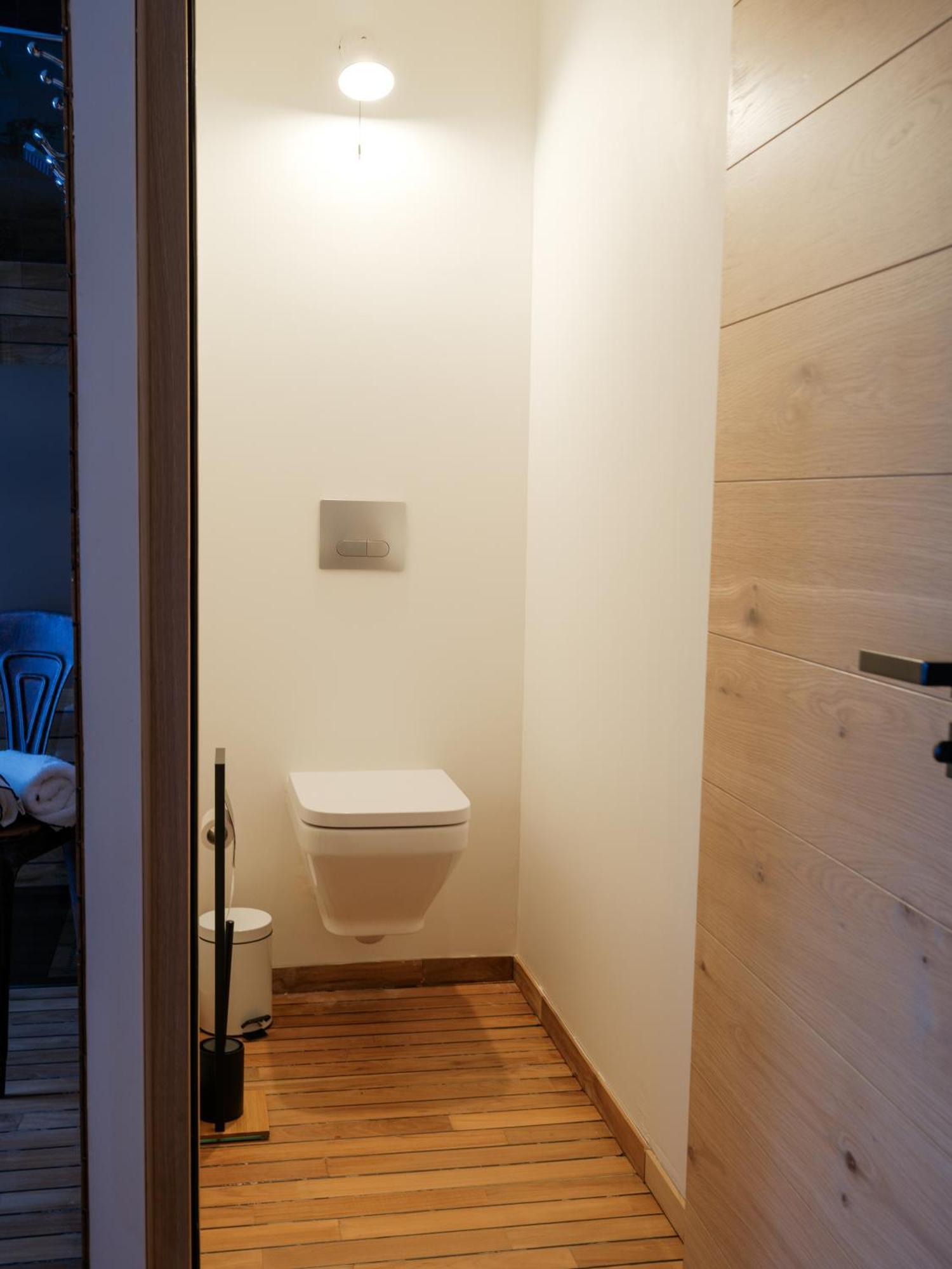 Le Joyau Des Parcs Classe 4 Etoiles Appartement Central Au Calme Avec Terrasse 维琪 外观 照片